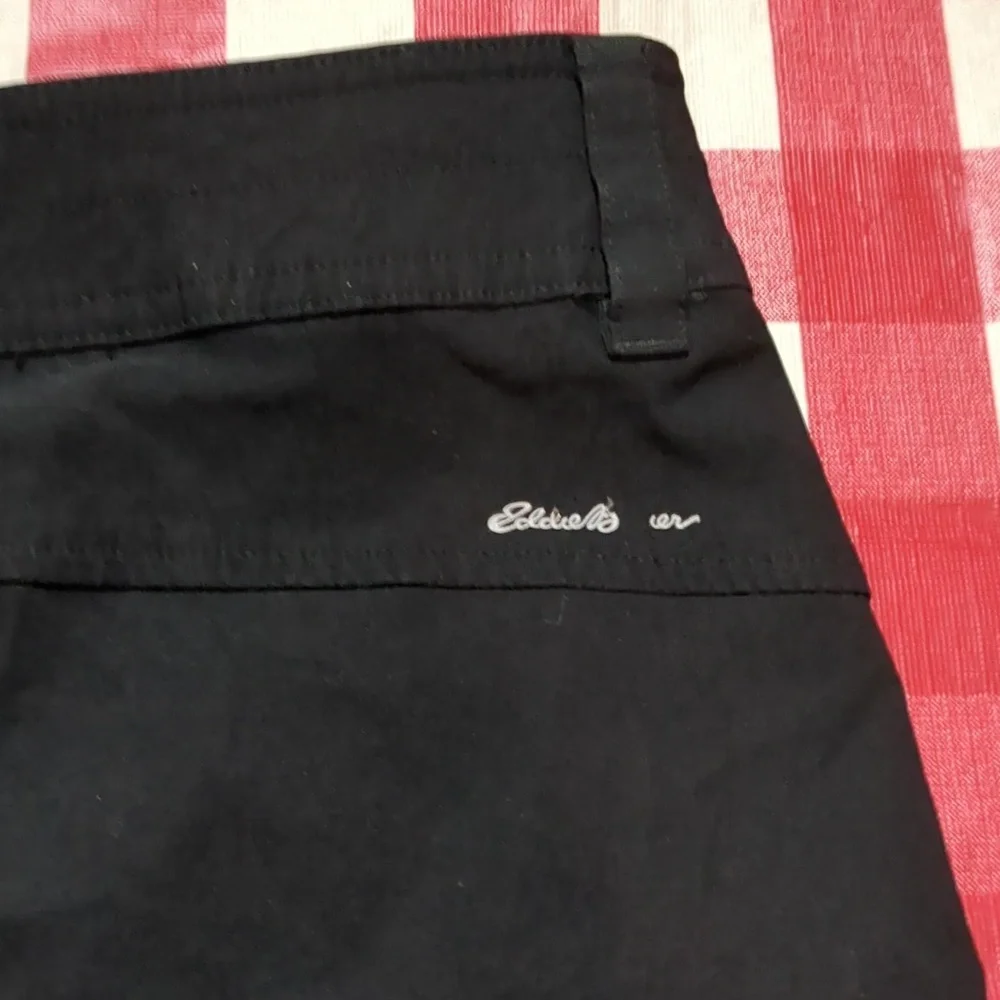 Eddie Bauer Womens Shorts Size 12 (Lot Of 2) - Picture 3 of 9